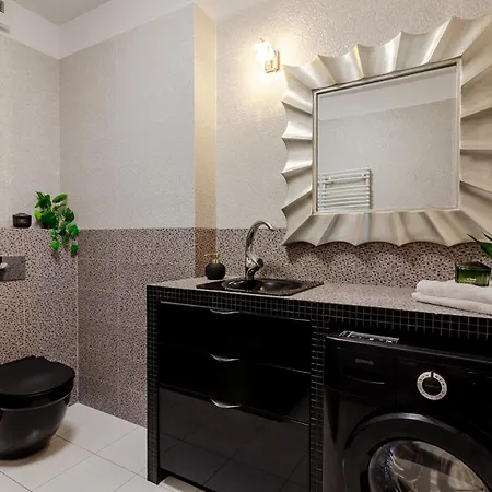 Zielona Walonska, Free Parking Apartamento Breslavia