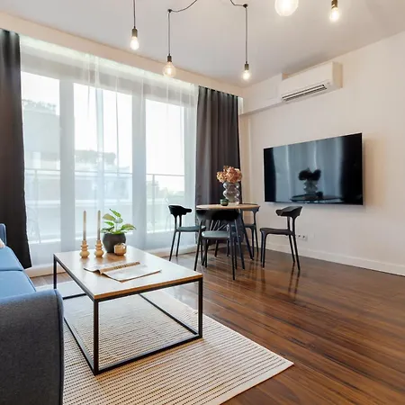 Zielona Walonska, Free Parking Breslavia